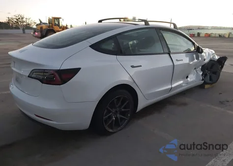 2023 Tesla Model 3 Rear-Wheel Drive z USA, uszkodzony, nr VIN 5YJ3E1EA7PF540799